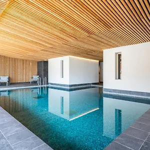 Vacanceole - Les Ecrins D'auris Aparthotel